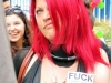 ragazza-corni-rossa