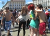 Bagno nelle fontane di Piazza Castello Torino