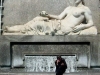 la fontana fiume Dora Torino donna 