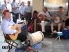 torinesi cantano in piazza San carlo