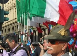 Элитные горные войска Италии на параде в Турине Парад альпийцев в Турине - Элитные горные войска Италии на параде