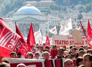 Генеральная забастовка профсоюзов Италии Турин репортаж NET Генеральная забастовка профсоюзов Италии