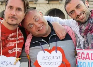 Международный день объятий в Турине: простое действие, которое может изменить мир Международный день объятий в Италии