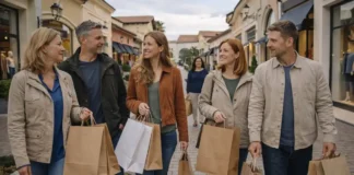 Аутлеты рядом с Турином: где шоппинг выгоднее, как доехать и что купить без лишних трат Аутлет рядом с Турином - шоппинг и скидки в Пьемонте у аутлета в Пьемонте: люди выходят с покупками, мягкий дневной свет, спокойная атмосфера