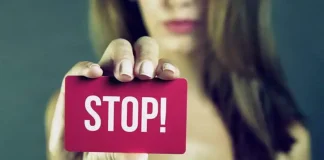 Турин против насилия над женщинами Турин - Нет насилию над женщинами