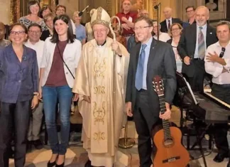 Архиепископ Турина Чезаре Нозилья Отмечает Рождество: Сообщение Единства и Мира Архиепископ Турина приветствует верующих разных культур