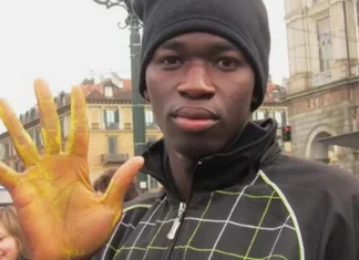 Права африканских беженцев в Турине: от манифестации 2012 года до новых угроз 2025 года Беженцы из Ливии в Турине на железно-дорожном вокзале Турина