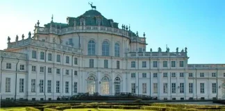 Охотничий замок Ступиниджи Турин, дворец савойских монархов Охотничий замок Ступиниджи Турин, дворец савойских монархов