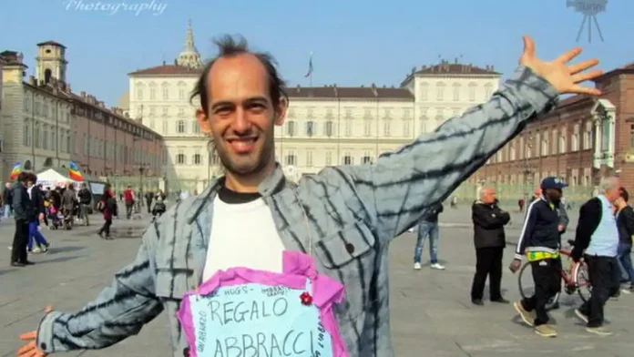 Abbracci liberi a Torino 25 marzo 2012 piazza Castello  