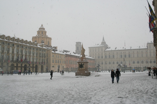 Дворцовая площадь Турина в снегу