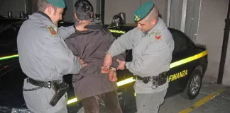 Финансовая гвардия Турина вновь раскрывает мошенников, получающих пособия по инвалидности Финансовая гвардия Турина раскрыты мошенники, получающие пособия по инвалидности. В этот раз была выявлена целая семья "слепых"