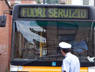 Забастовка транспорт Турин Италия