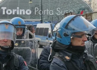 Инаугурация нового вокзала Порта Суза в Турине с участием премьер-министра Италии Марио Монти: фото и видео