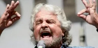 Бывший пародист Беппе Грилло собрал целую площадь людей Бывший пародист Беппе Грилло собрал целую площадь людей.