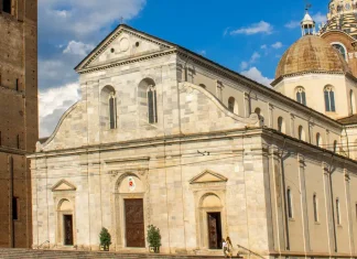 Перенос Туринской плащаницы в Королевский дворец: религиозная реликвия найдет новый дом Туринскую плащаницу решили перенести в Королевский дворец