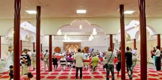 В Турине открылась новая мечеть, ставшая центром мусульманской общины Новая мечеть в Турине Новая мечеть в Европе Италия