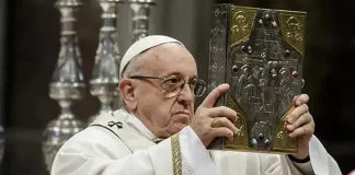 Папу Римского Франциска ждут на книжную ярмарку в Турине Папа Римский Франциск приедет в Турин