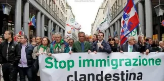 Турин становится ареной протестов националистов Италии против волн иммиграции Lega Nord в Турине протест против иммиграции