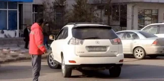 Вымогатели на автостоянках в Турине. Подводные камни автостоянок Турина Нелегальные парковщики Италии - Вымогатели на автостоянках в Турине