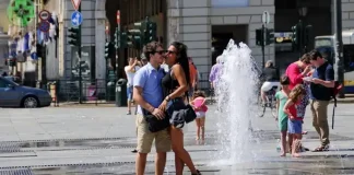 Путешествие во времени: уникальные фотографии улиц Турина летом Уличный фотограф Италия Турин