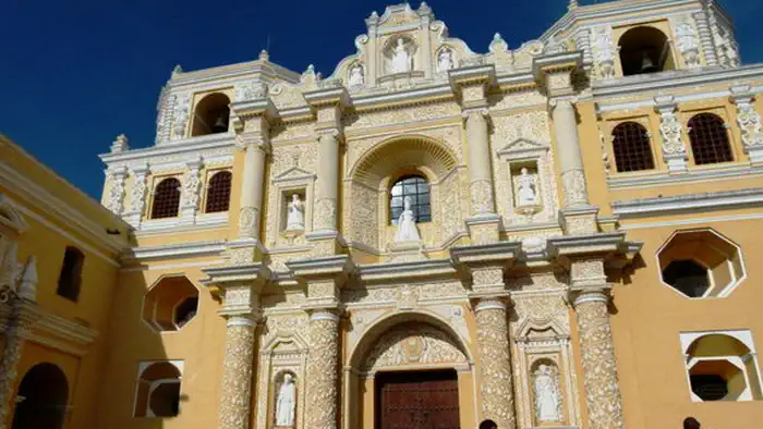 Старая Гватемала – это один из самых хорошо сохранившихся испанских колониальных городов в Центральной Америке