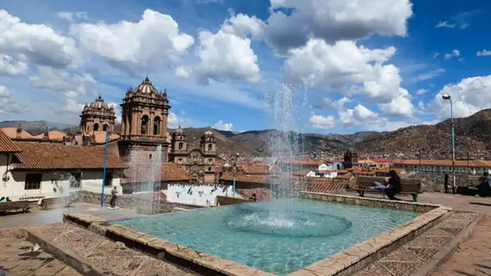 Куско (Cusco) — столица империи инков, один из самых древних и необычных городов мира