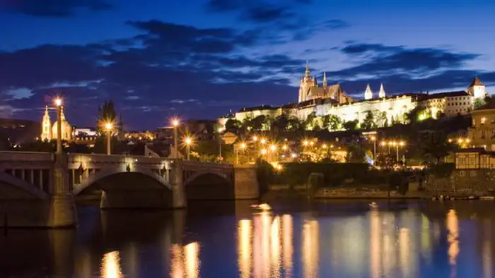 Прага — город и столица Чехии; административный центр Среднечешского края