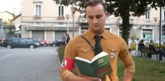 Гей-активисты в фашистской форме в Италии: вызов традиционной семье Гей фашист в Милане против традиционной семьи в Италии