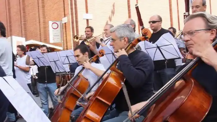 FLASHMOB ORCHESTRA SINFONICA NAZIONALE DELLA RAI