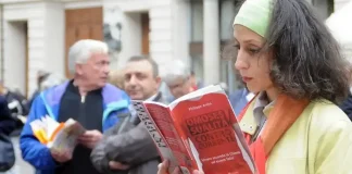 Противостояние в Италии: Агрессивные геи вызывают реакцию сторонников традиционной семьи Сторонники традиционной семьи в Италии