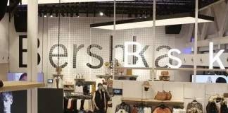 Турин Приветствует Bershka: Испанский Бренд Преображает Via Roma Открытие модного магазина Bershka в Турине