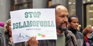 Мощный марш против расизма в Турине: Впечатляющие фото и видео Манифестация против расизма в Турине