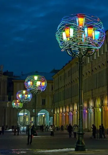 Площадь Сан Карло художественные огни Турина