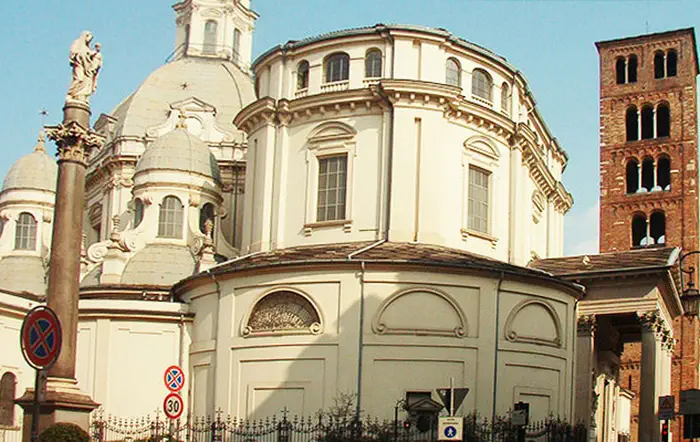 Церковь Consolata город Турин