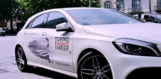 Завтрак у Данга в Турине, участник Недели моды Турина Завтрак у Данга в Турине автомобиль недели моды в Турине