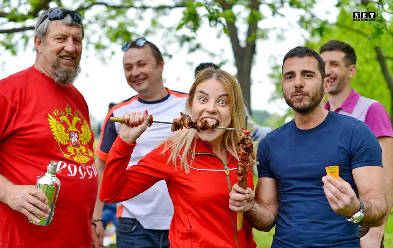 Русские в Турине шашлык организован для русскоговорящих граждан Италии и их близких людей