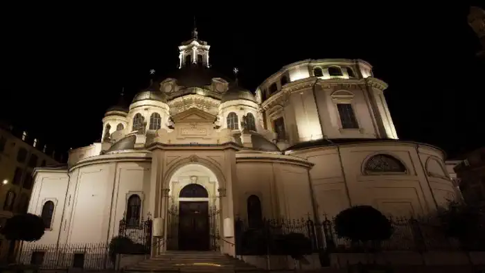 Обзор церквей Турина Santuario-della-Consolata
