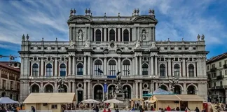 10 бесплатных событий в Турине в декабре: кинофестиваль, шоу Цирк Вертиго, катание на коньках и другие Ледовый каток в Турине в декабре что посмотреть