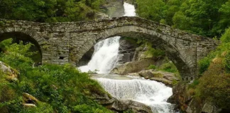 Водопад Фондо в Пьемонте: купание, прогулки и маршруты в горах рядом с Турином Водопады на севере Италии - Водопад Фондо север Италии