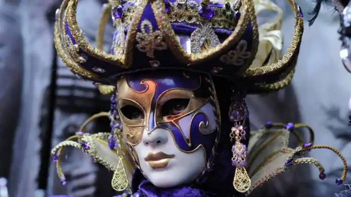 Итальянские карнавалы Пьемонта на итальянском языке