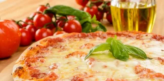 17 января Всемирный день пиццы, символ итальянской традиции Сегодня Всемирный день пиццы, символ итальянской традиции. Мы празднуем это таким образом, к большему вкусу, потому что нет ничего прекраснее, чем насладиться им в компании!