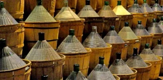 Где купить разливное вино в Турине Лучшие винодельни Пьемонта - Где купить разливное вино в Турине.