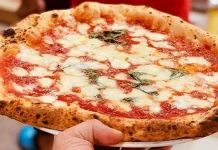 Неаполитанская пиццерия в Турине Вкус моря и пылающих печей Неаполитанская пиццерия в Турине знаменитая Sorbillo