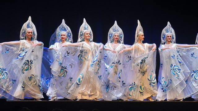 Российское национальное танцевальное шоу Театр танца «Гжель» в Италии Турин