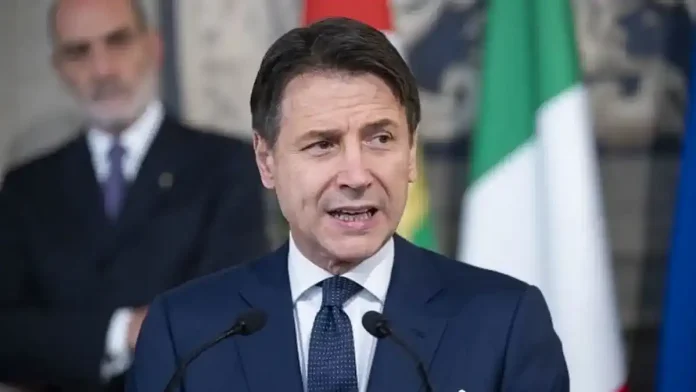 Премьер Италии указ меры по сдерживанию распространения коронавируса.