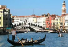 Коронавирус. Куда могут поехать в отпуск итальянцы Отпуск 2020 в Европе Куда могут поехать в отпуск итальянцы