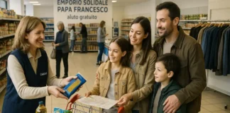 Гипермаркет Папы Франциска в Италии: бесплатные продукты и вещи для нуждающихся Гипермаркет Папы Франциска в Италии - социальный супермаркет помощи бедным