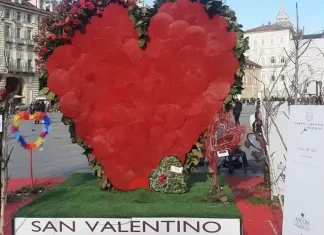 День Валентина в Турине, продавцы просят праздновать всю неделю День Валентина в Турине, продавцы просят праздновать всю неделю