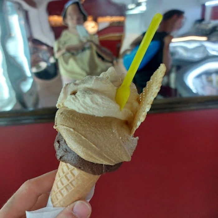 Кафе-мороженое Риккардо Серры в Турине