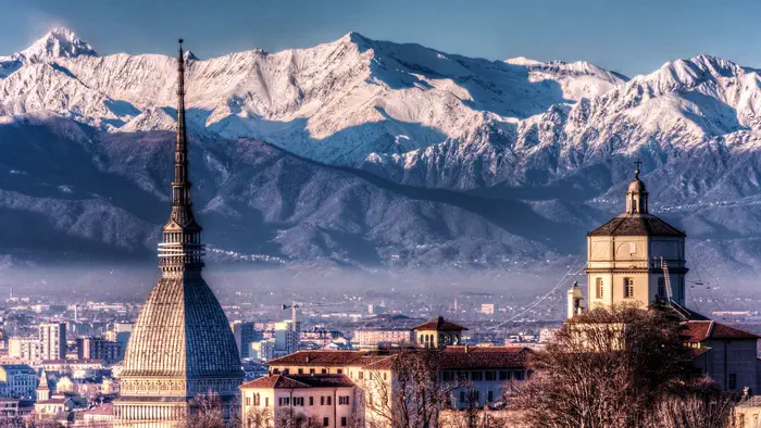 Панорама ТУРИНА вид на Моле Антонеллиана и Капучини Чем знаменит Турин